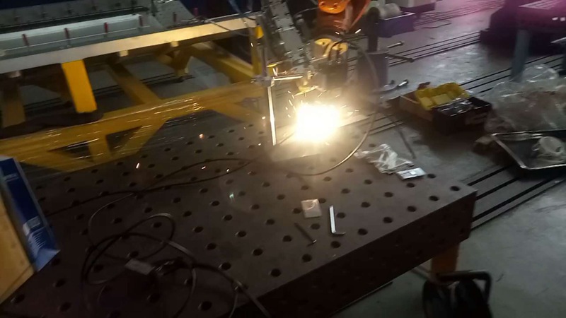 鐳爍光電焊縫跟蹤傳感器抗萬瓦級激光干擾驗證成功 鐳爍光電焊縫跟蹤傳感器抗萬瓦級激光干擾驗證成功